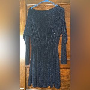 White Birch Dress
Size M
W/ built in shorts with snaps